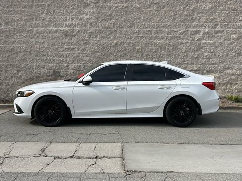 Used 2024 Honda Civic LX image 3
