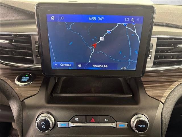 Used 2020 Ford Explorer Limited RWD image 2