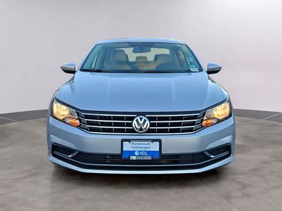 Used 2018 Volkswagen Passat 2.0T SE