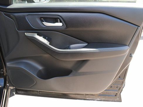 Used 2026 Nissan Rogue SV AWD/4WD image 23