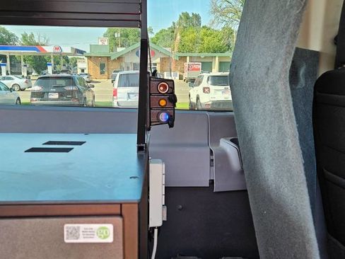 Used 2017 Ford Transit 150 XLT image 11