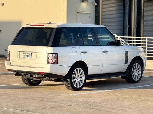 Used 2010 Land Rover Range Rover Supercharged AWD/4WD image 7