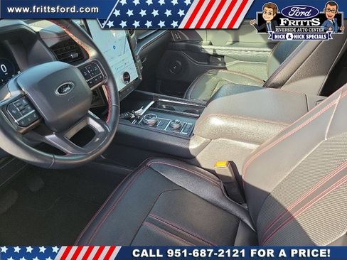 Certified 2024 Ford Expedition Limited image 4