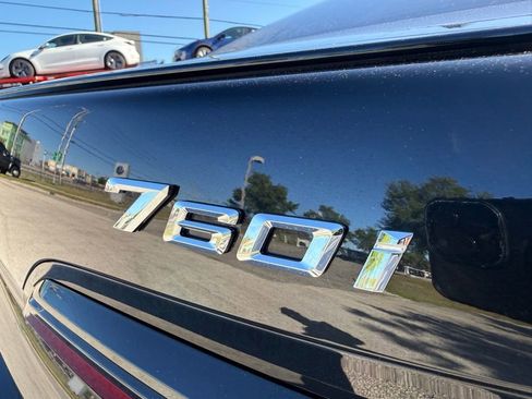 Used 2023 BMW 760i xDrive w/ Executive Package image 12