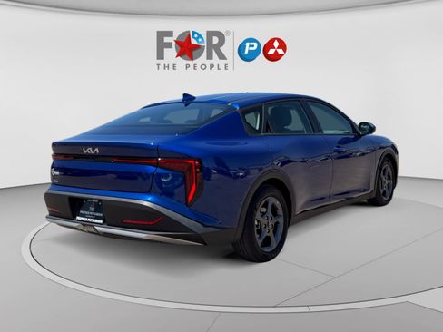 Used 2025 Kia K4 FWD image 5