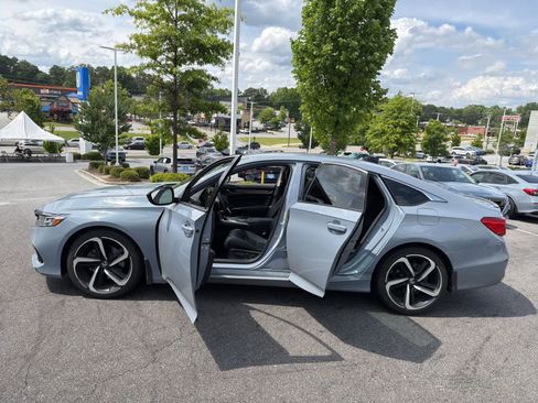 Certified 2022 Honda Accord Sport Special Edition image 19