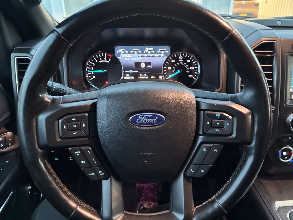 Used 2018 Ford Expedition Limited w/ Equipment Group 301A AWD/4WD image 11