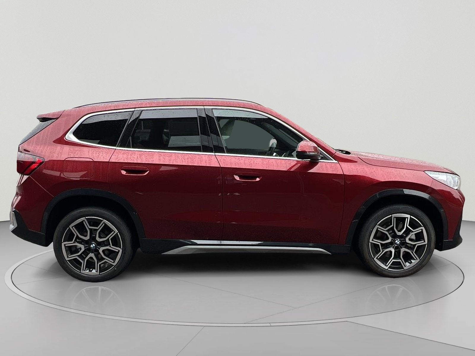 New 2026 BMW X1 xDrive28i w/ Technology Package AWD/4WD image 6