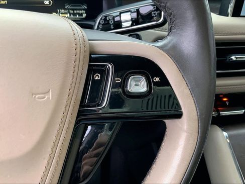 Used 2021 Lincoln Aviator Reserve w/ Equipment Group 201A image 23