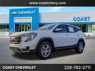 Used 2023 GMC Terrain SLE w/ Driver Convenience Package image 1