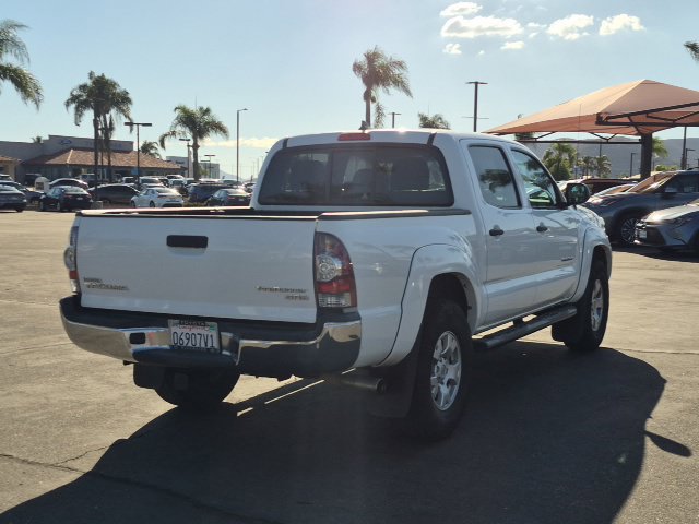 Used 2015 Toyota Tacoma PreRunner w/ SR5 Package RWD image 5
