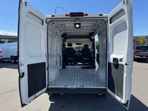 Used 2025 RAM ProMaster 2500 w/ Convenience Group FWD image 19