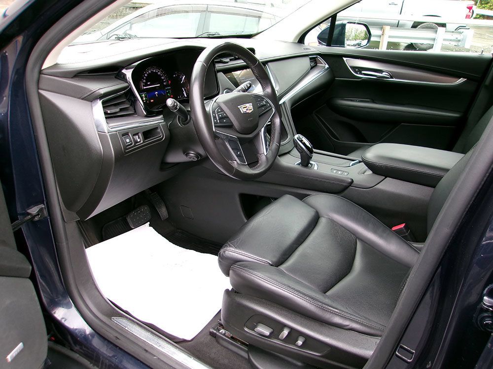 Used 2017 Cadillac XT5 Luxury AWD/4WD image 15