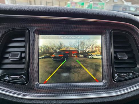 Used 2017 Dodge Challenger GT image 19