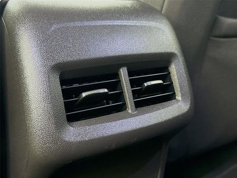 Used 2021 Chevrolet Equinox LT AWD/4WD image 24