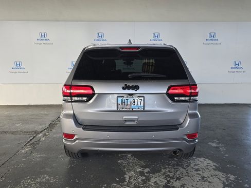 Used 2019 Jeep Grand Cherokee Altitude image 5