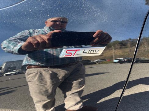 Used 2025 Ford Escape ST-Line image 7