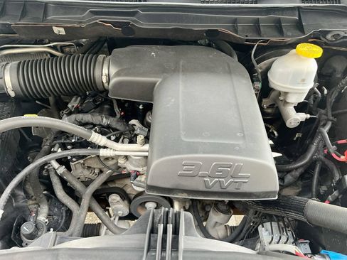 Used 2022 RAM 1500 Warlock AWD/4WD image 30