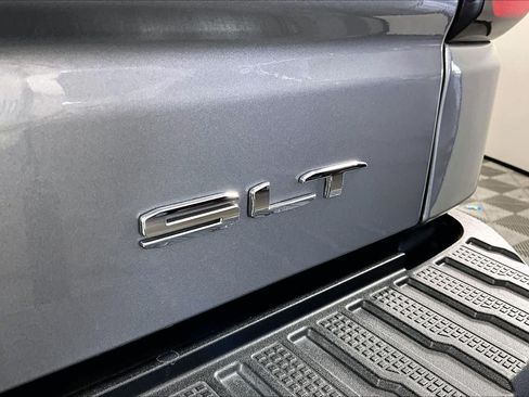 Used 2023 GMC Sierra 1500 SLT AWD/4WD image 10