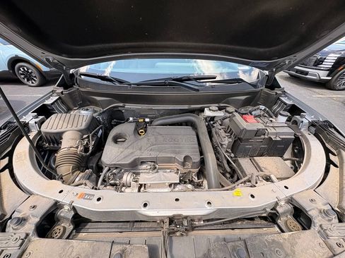 Used 2025 Chevrolet Equinox LT AWD/4WD image 32