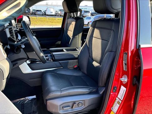 Used 2023 Toyota Tundra Limited image 7