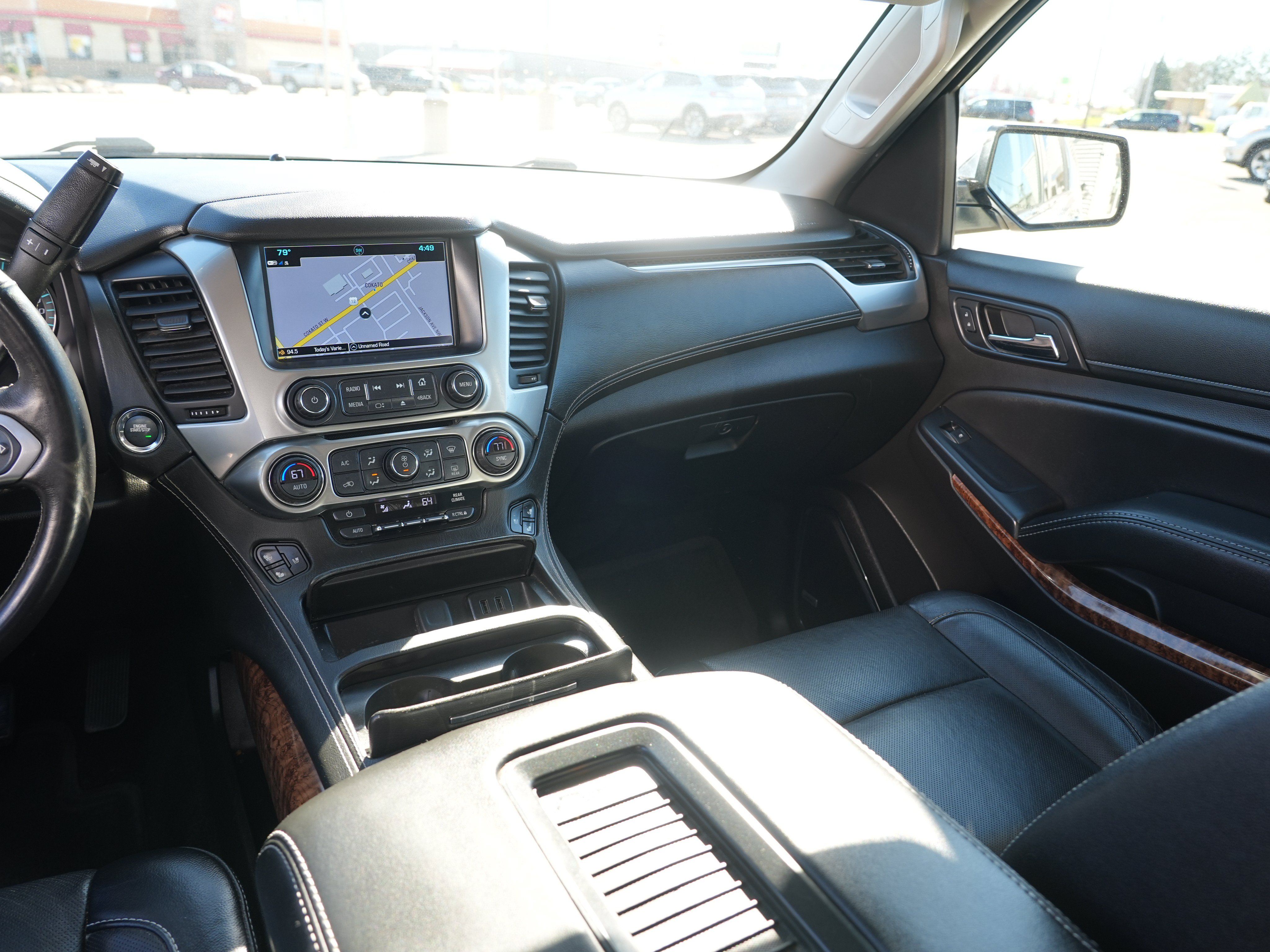 Used 2017 Chevrolet Suburban Premier AWD/4WD image 22