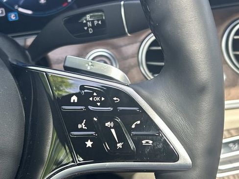Used 2023 Mercedes-Benz E 350 4MATIC Sedan image 11