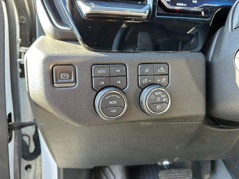 Used 2023 Chevrolet Silverado 1500 LTZ image 32