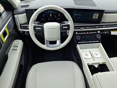 New 2026 Hyundai Santa Fe SE image 10