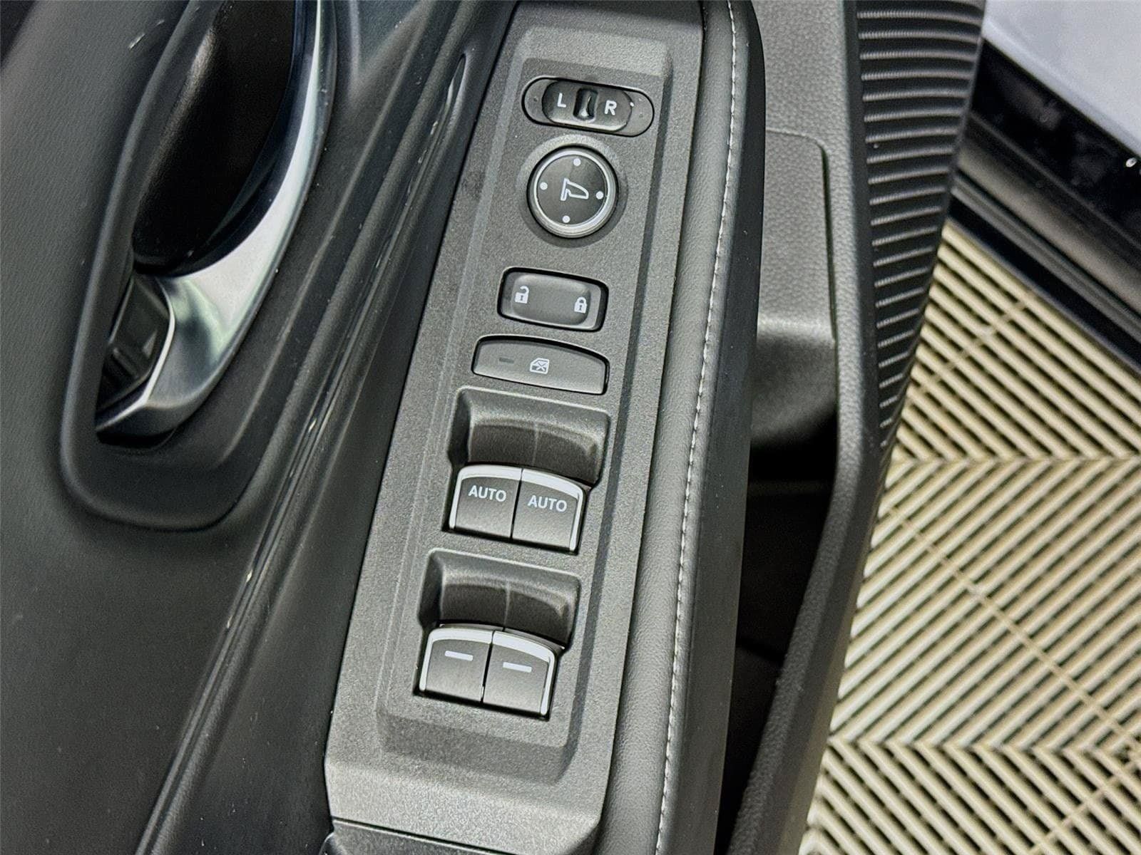 Used 2023 Honda Accord Sport image 19