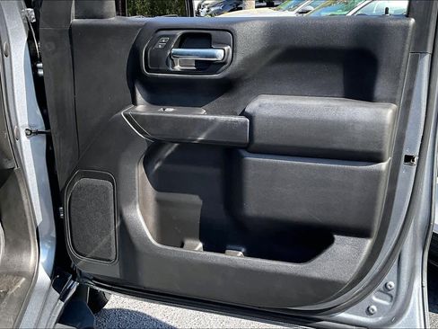 Used 2020 Chevrolet Silverado 1500 Custom w/ Custom Value Package image 22