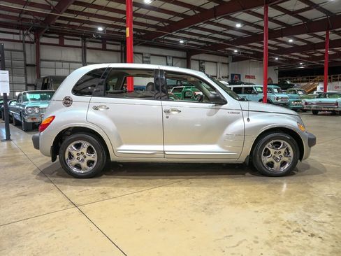 Used 2001 Chrysler PT Cruiser FWD image 10