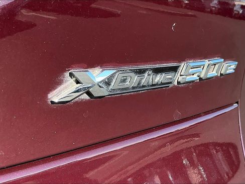 Used 2025 BMW X5 xDrive50e w/ Premium Package image 11