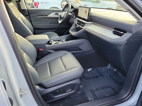 New 2026 Ford Explorer Active w/ Active Comfort Package image 14