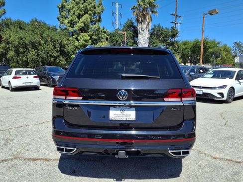 Certified 2023 Volkswagen Atlas SEL Premium AWD/4WD image 22