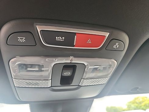 Certified 2023 Kia Telluride EX w/ EX Captain's Chair Package FWD image 23