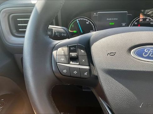 Used 2024 Ford Maverick Lariat w/ Black Appearance Package FWD image 17