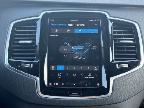 Used 2024 Volvo XC90 B6 Plus AWD/4WD image 33