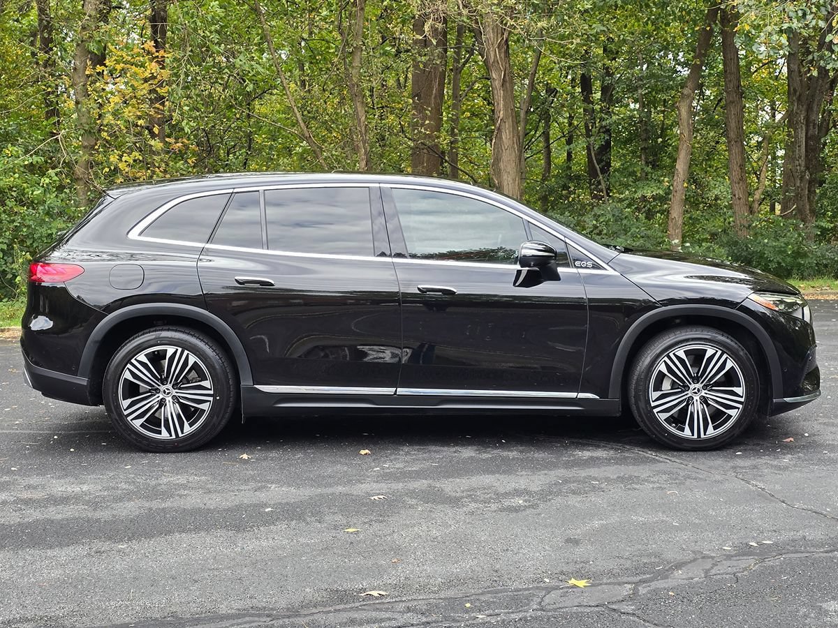 Used 2023 Mercedes-Benz EQS 450+ SUV image 7