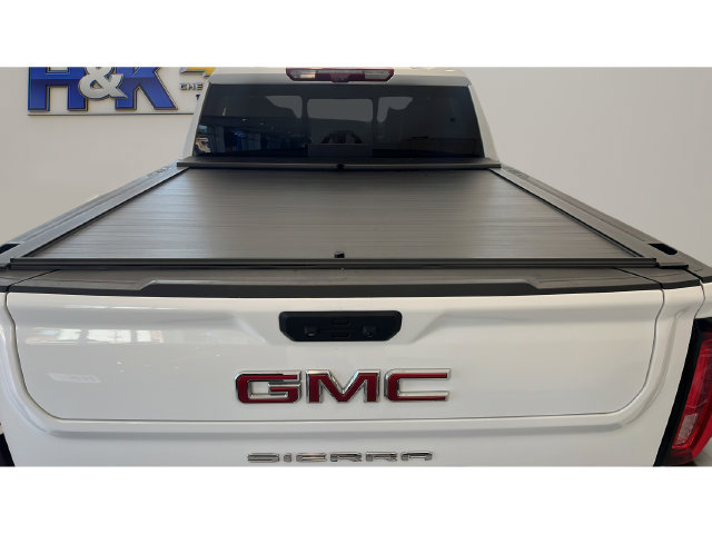 Used 2023 GMC Sierra 1500 AT4 w/ AT4 Premium Package AWD/4WD image 9