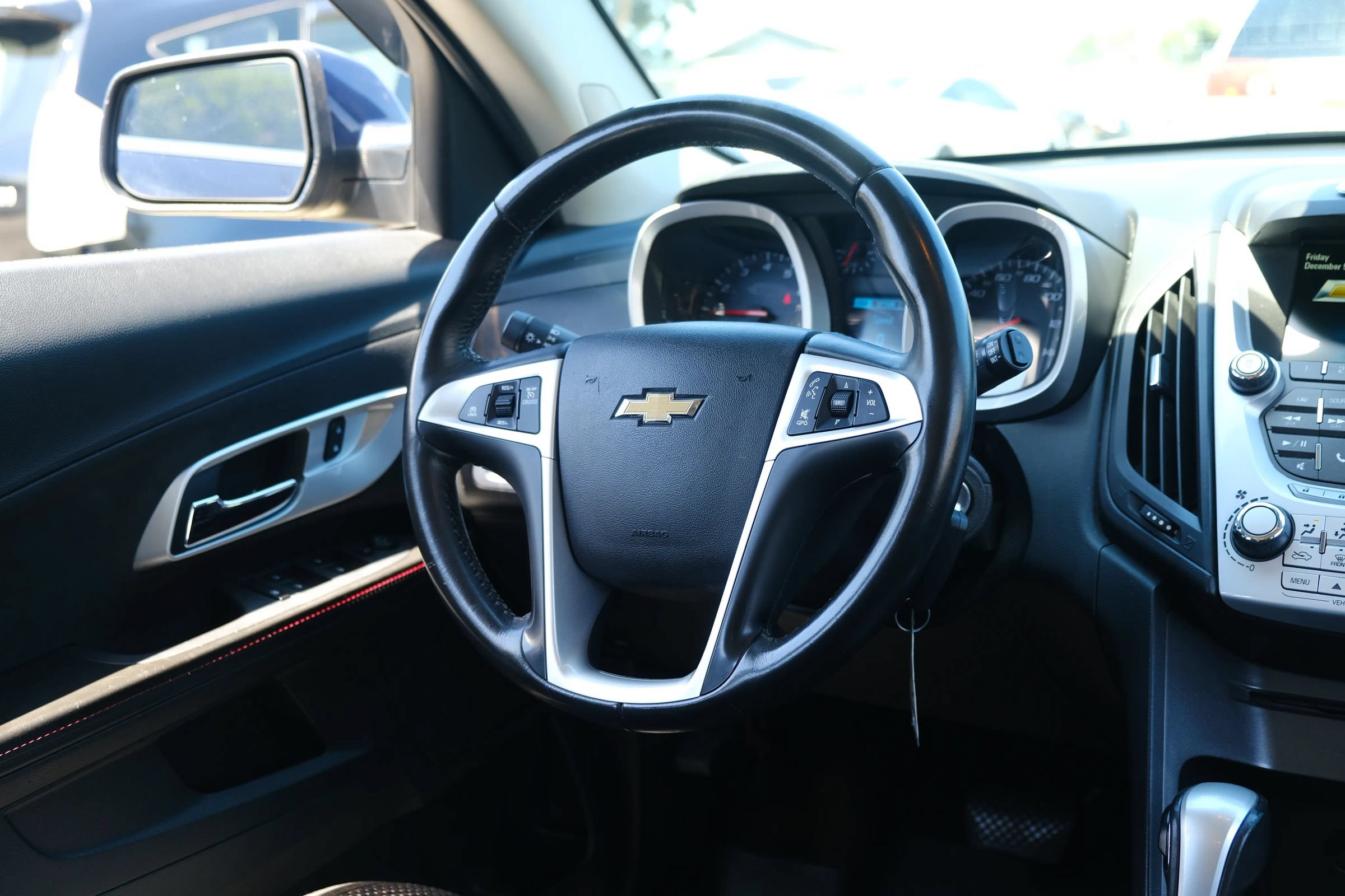 Used 2015 Chevrolet Equinox LT w/ Driver Convenience Package AWD/4WD image 24