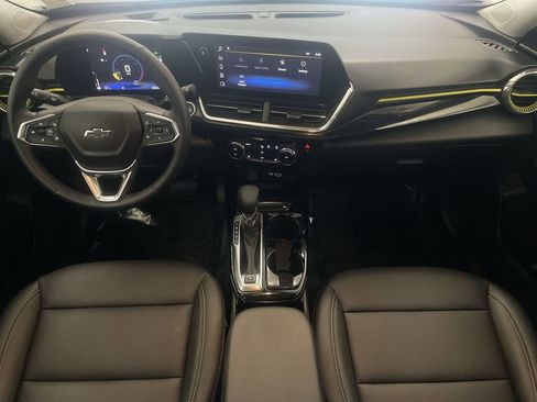 Used 2024 Chevrolet Trax ACTIV w/ Sunroof Package FWD image 14