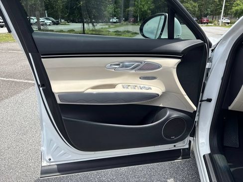 Used 2023 Genesis GV70 2.5T w/ Advanced Package AWD/4WD image 3