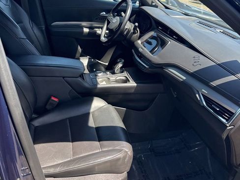 Used 2019 Cadillac XT4 Premium Luxury w/ Technology Package AWD/4WD image 6