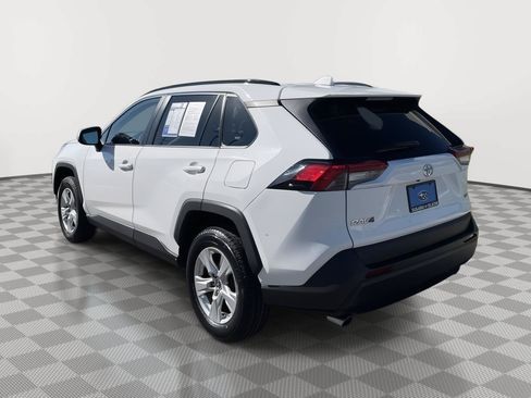 Used 2019 Toyota RAV4 XLE FWD image 13