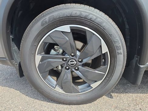 Used 2026 Nissan Rogue SV AWD/4WD image 21