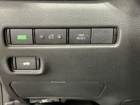 Used 2024 Nissan Sentra SV w/ All-Weather Package image 12