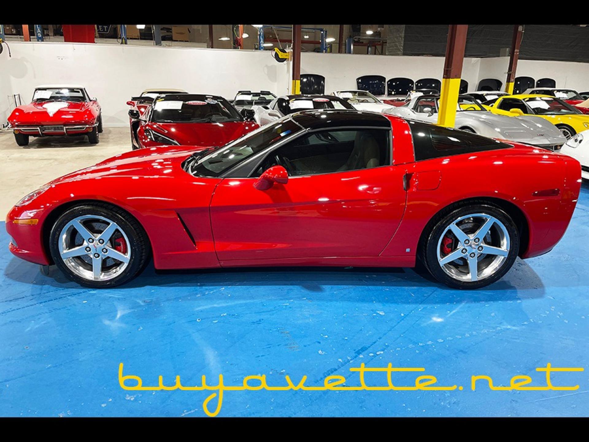 Used 2006 Chevrolet Corvette Coupe w/ Preferred Equipment Group RWD image 6