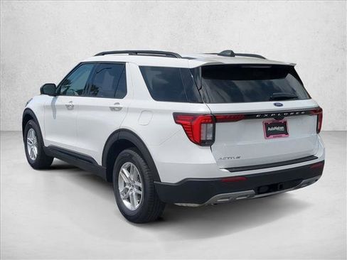 New 2026 Ford Explorer Active w/ Active Comfort Package RWD image 8