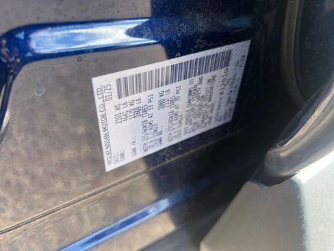 Used 2025 Nissan Rogue SV FWD image 30